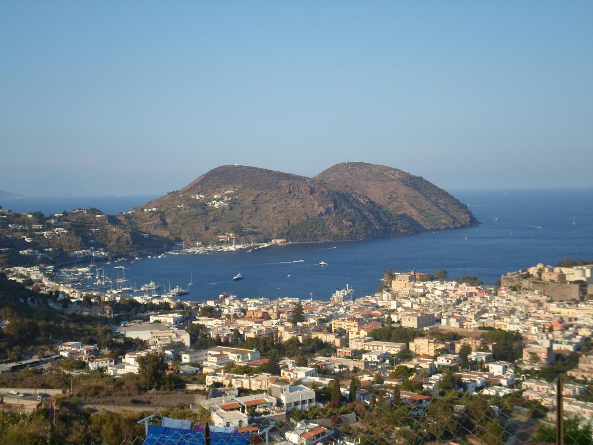 Domus Apollo Lägenhet Lipari  Exteriör bild