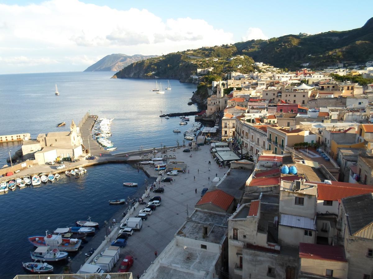 Domus Apollo Lägenhet Lipari  Exteriör bild