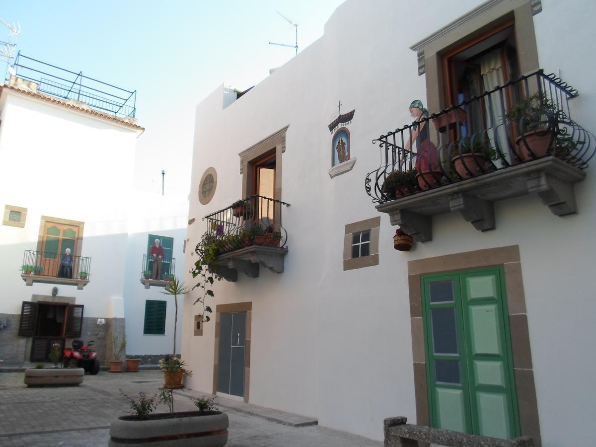 Domus Apollo Lägenhet Lipari  Exteriör bild